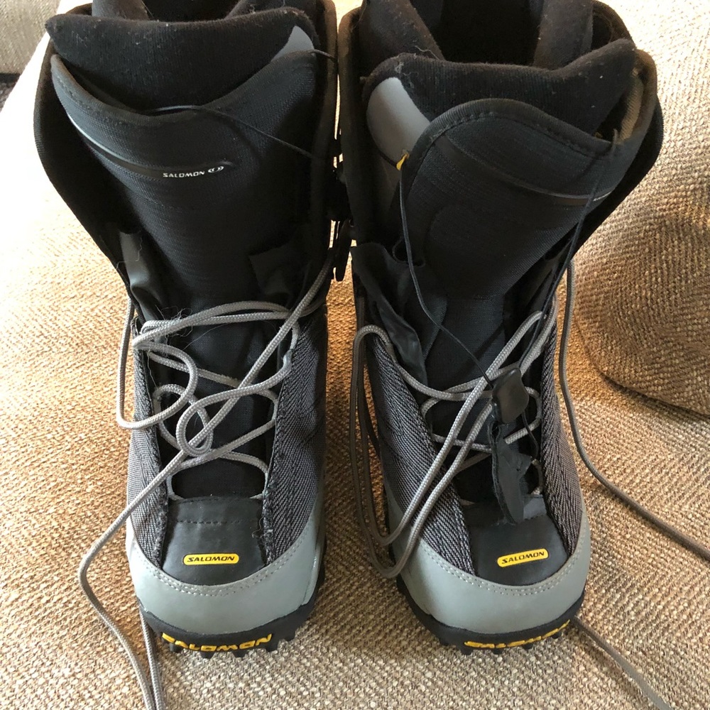 Salomon snowboarding boots men’s size 10.5